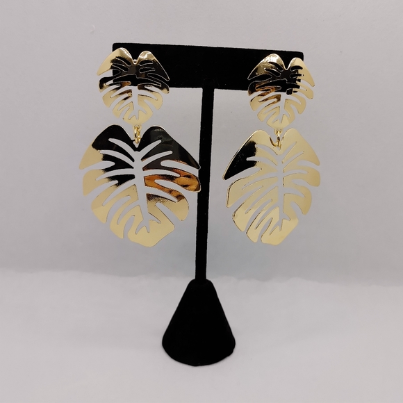Fashion Jewelry Jewelry - Gold Leaf Dangle Earrings
